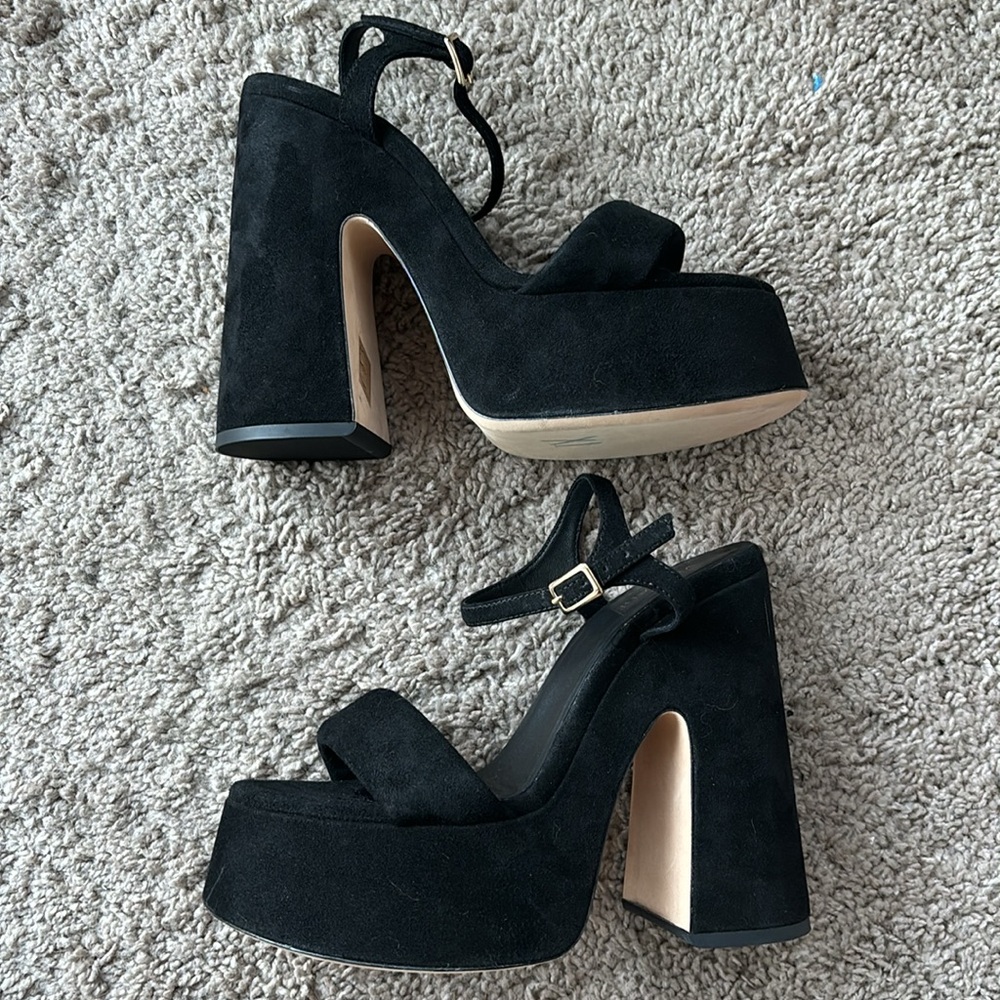 Vic Matie NWOT Suede Platform Heels Size EU 38 (US 8)